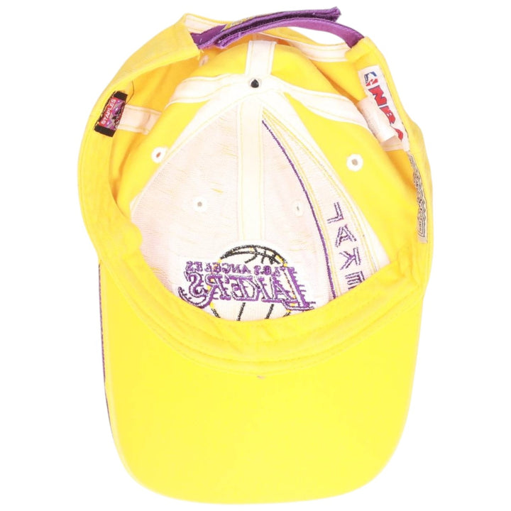 NBA LOS ANGELES LAKERS Two-Tone Baseball Cap, One Size Fits Most cotton yellow type Vintage Second Hand