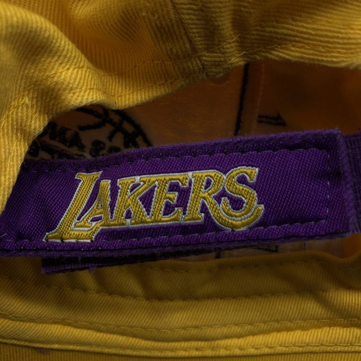 NBA LOS ANGELES LAKERS Two-Tone Baseball Cap, One Size Fits Most cotton yellow type Vintage Second Hand