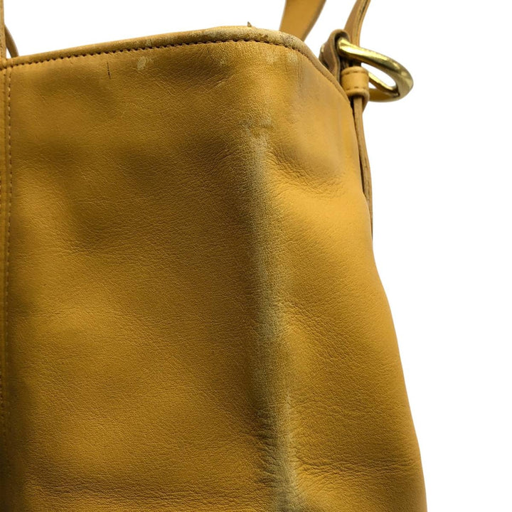 Vintage 1980'S Coach Old Coach handbag, made in the USA. genuine leather yellow type Vintage Second Hand