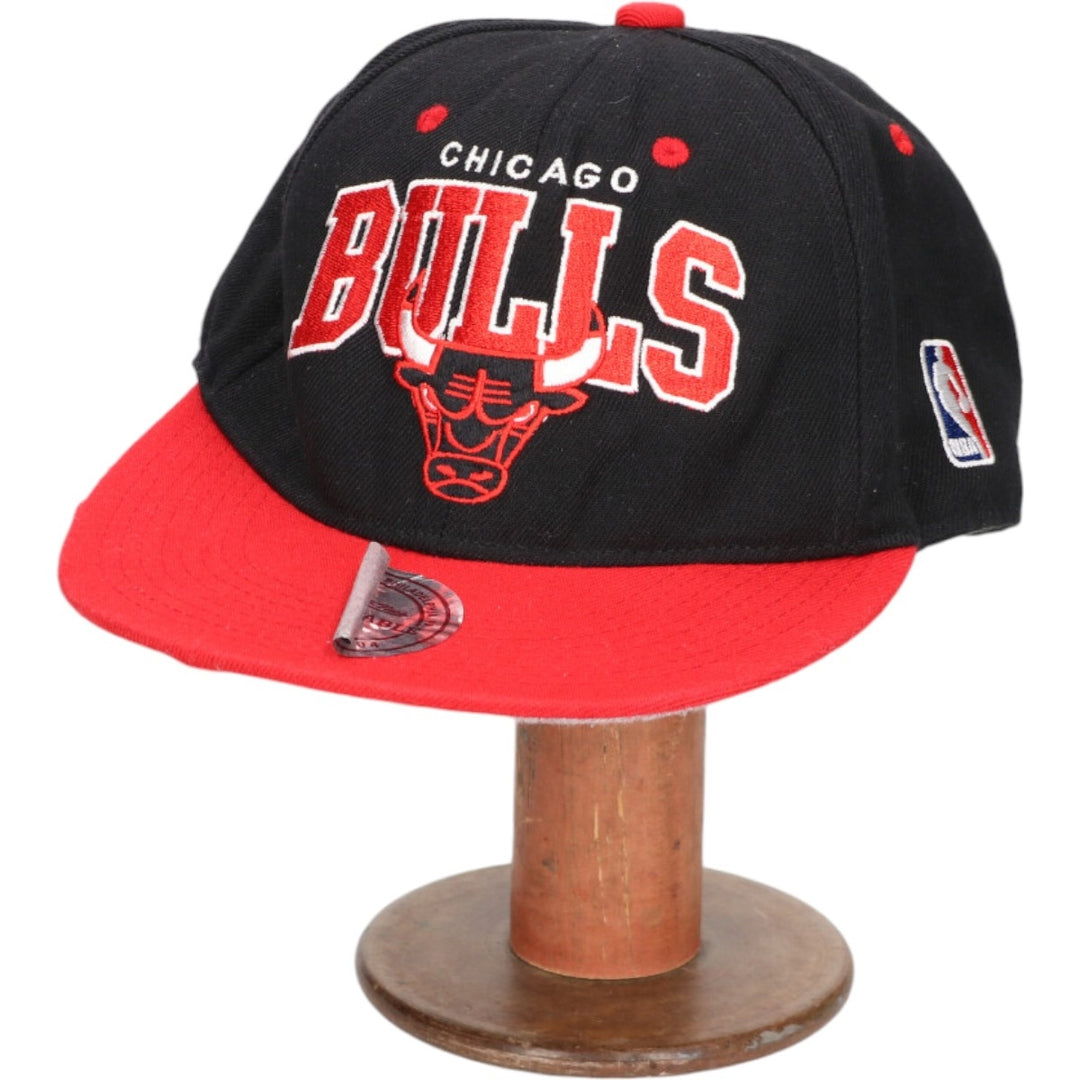 New Era NBA Chicago Bulls Two-tone Baseball Cap Free Size wool black type Vintage Second Hand