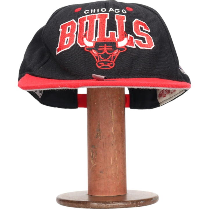 New Era NBA Chicago Bulls Two-tone Baseball Cap Free Size wool black type Vintage Second Hand