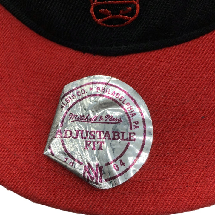 New Era NBA Chicago Bulls Two-tone Baseball Cap Free Size wool black type Vintage Second Hand