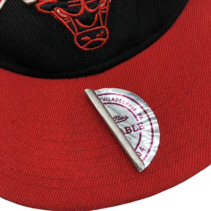 New Era NBA Chicago Bulls Two-tone Baseball Cap Free Size wool black type Vintage Second Hand