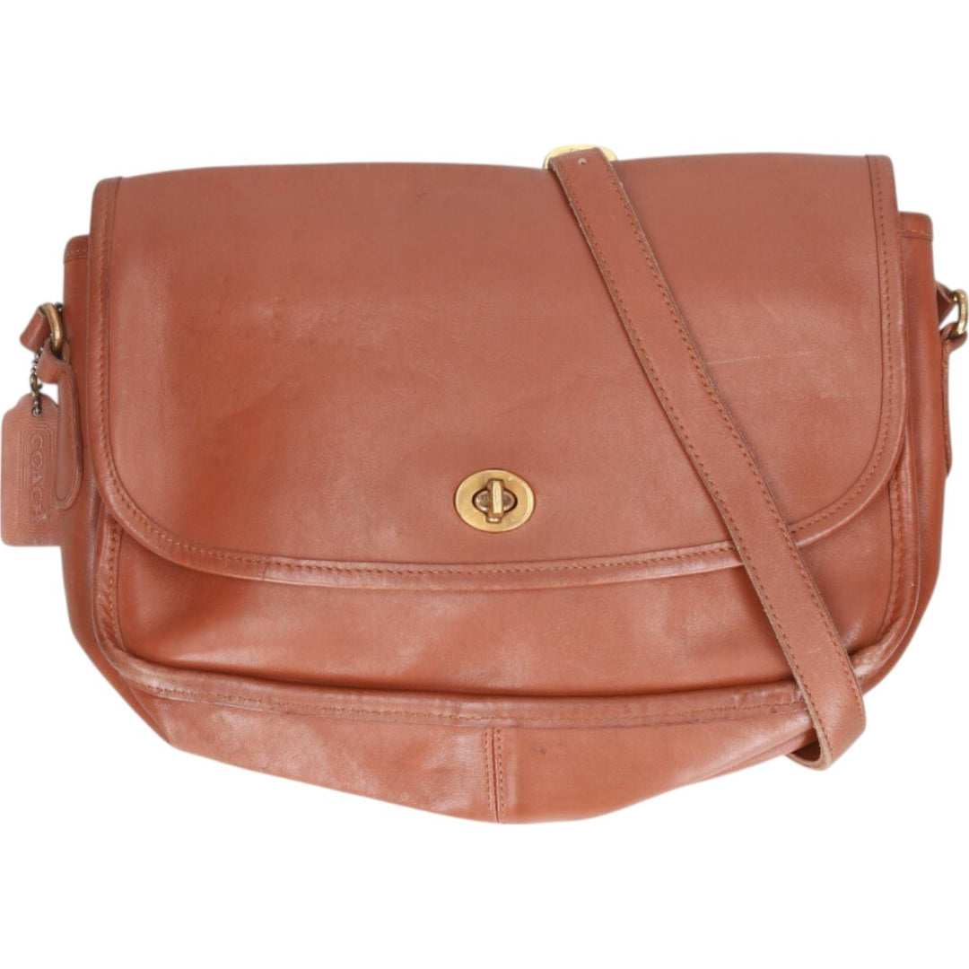 90'S Coach Old Coach Turnlock Shoulder Bag, Vintage, Made in USA genuine leather brown type Vintage Second Hand