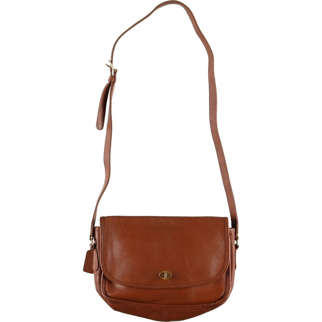 90'S Coach Old Coach Turnlock Shoulder Bag, Vintage, Made in USA genuine leather brown type Vintage Second Hand