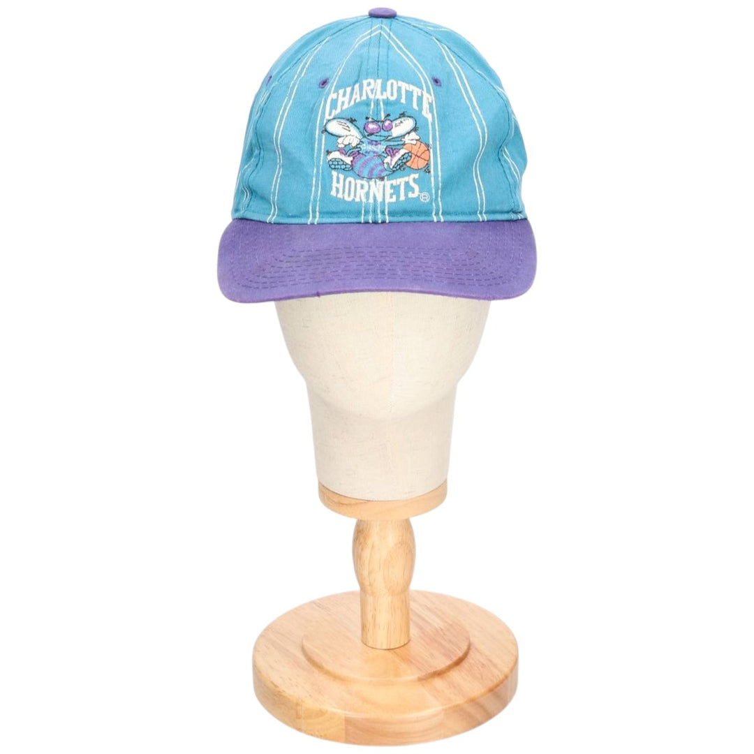 90'S Starter Stripe Pattern NBA Charlotte Hornets Two-Tone Baseball Cap, One Size Fits All cotton purple type Vintage Second Hand