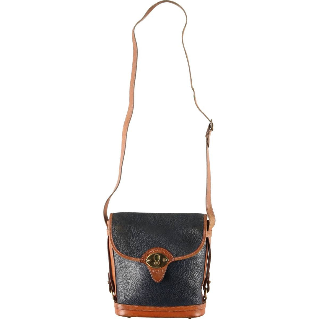 Vintage Dooney and Bourke Shoulder Bag, Made in USA genuine leather black type Vintage Second Hand
