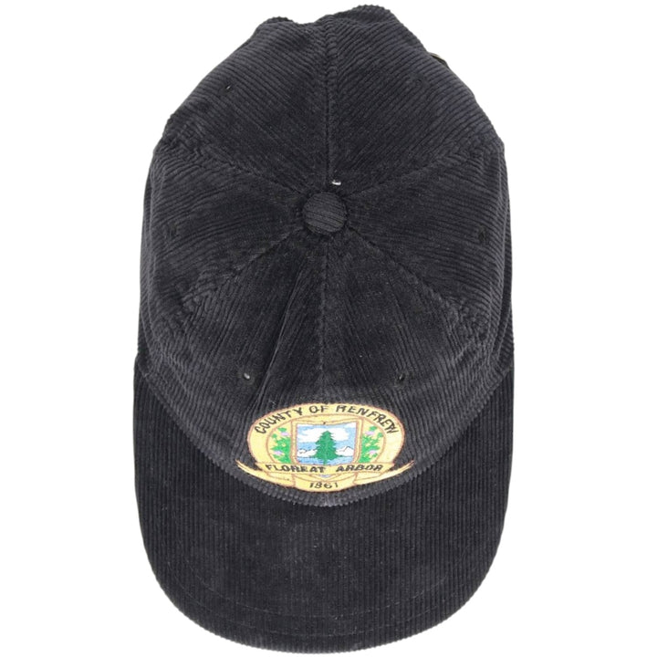 Corduroy cap, made in Canada, one size fits all. cotton black type Vintage Second Hand