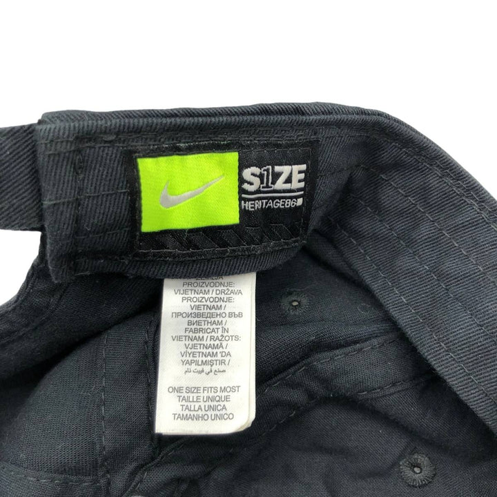 Nike Heritage 86 Baseball Cap, 6-Panel Cap, One Size Fits All cotton black type Vintage Second Hand
