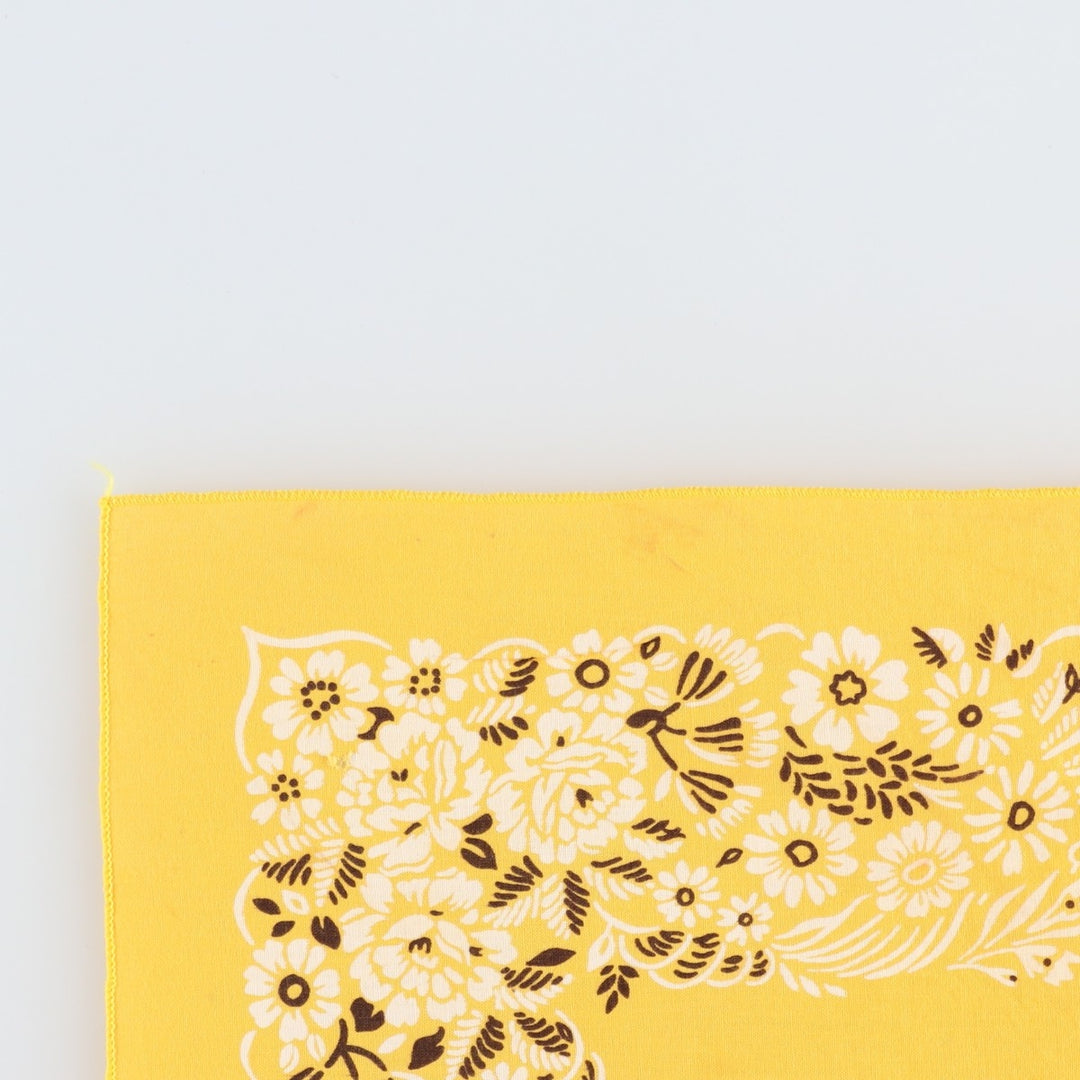 60s-70'S all-over floral print bandana, single selvedge, made in USA, vintage. cotton yellow type Vintage Second Hand