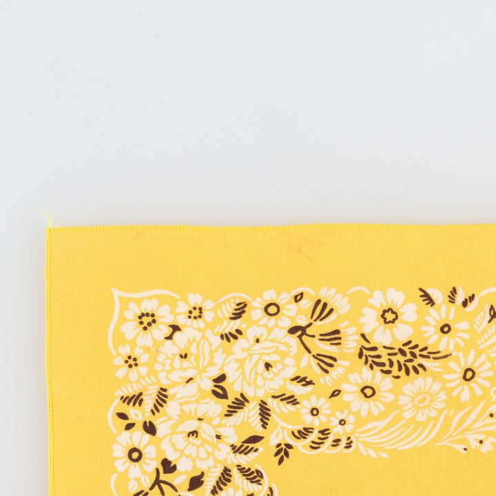 60s-70'S all-over floral print bandana, single selvedge, made in USA, vintage. cotton yellow type Vintage Second Hand