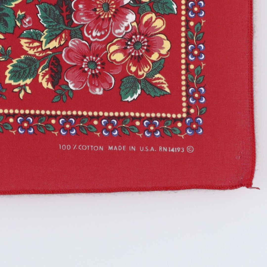 70'S all-over floral print bandana, made in USA, vintage. cotton red type Vintage Second Hand