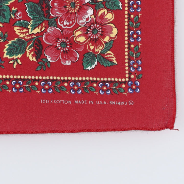 70'S all-over floral print bandana, made in USA, vintage. cotton red type Vintage Second Hand
