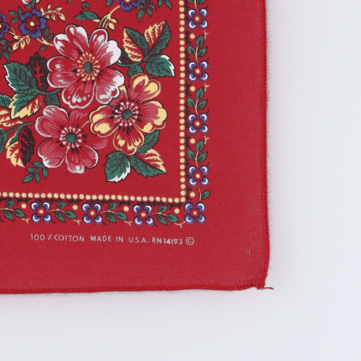 70'S all-over floral print bandana, made in USA, vintage. cotton red type Vintage Second Hand