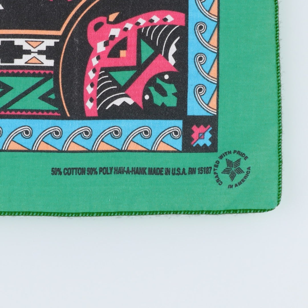 80s-90'S all-over Native American pattern bandana, made in USA, vintage. cotton green type Vintage Second Hand