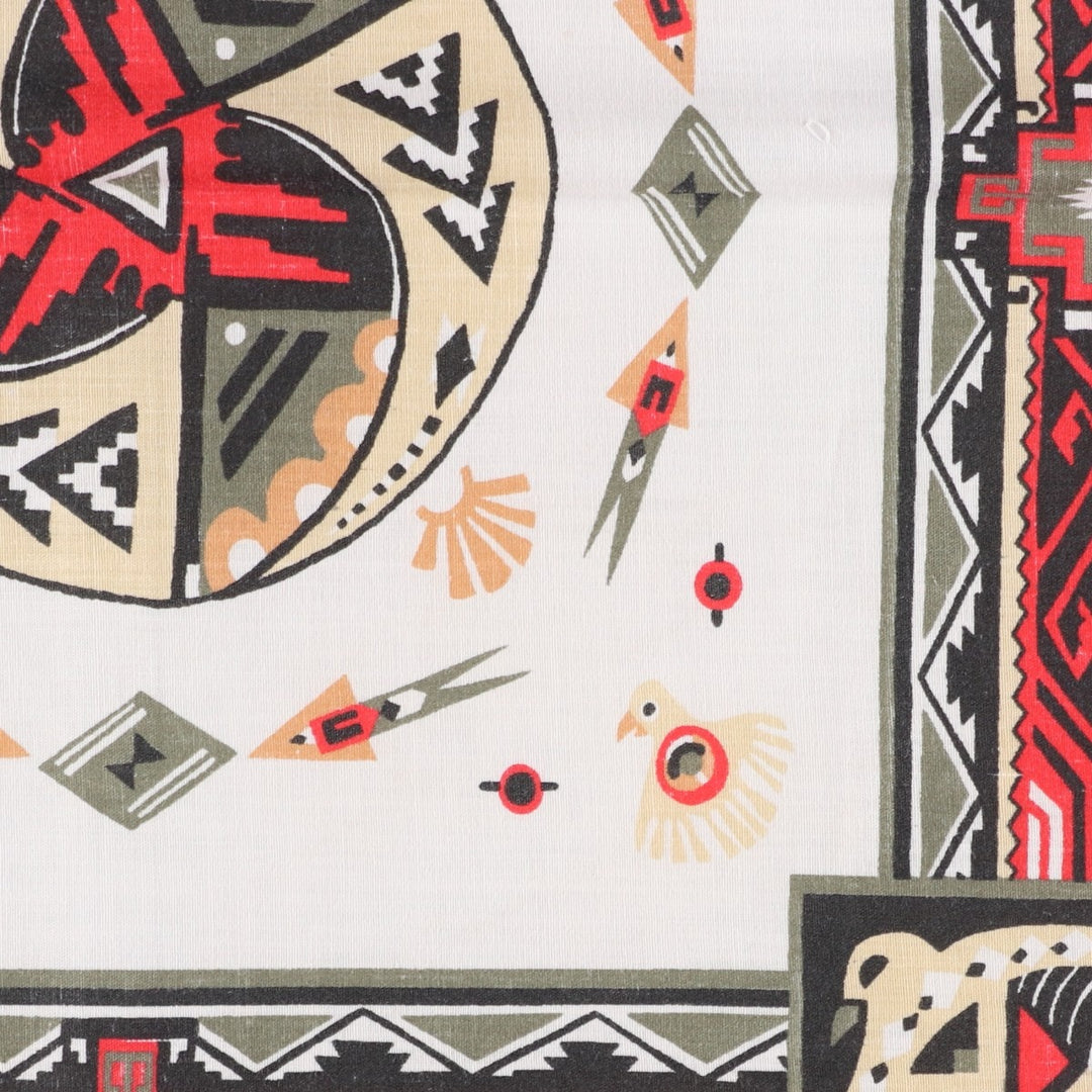 80s-90'S all-over Native American pattern bandana, made in USA, vintage. cotton red type Vintage Second Hand