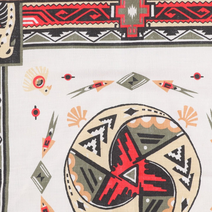 80s-90'S all-over Native American pattern bandana, made in USA, vintage. cotton red type Vintage Second Hand