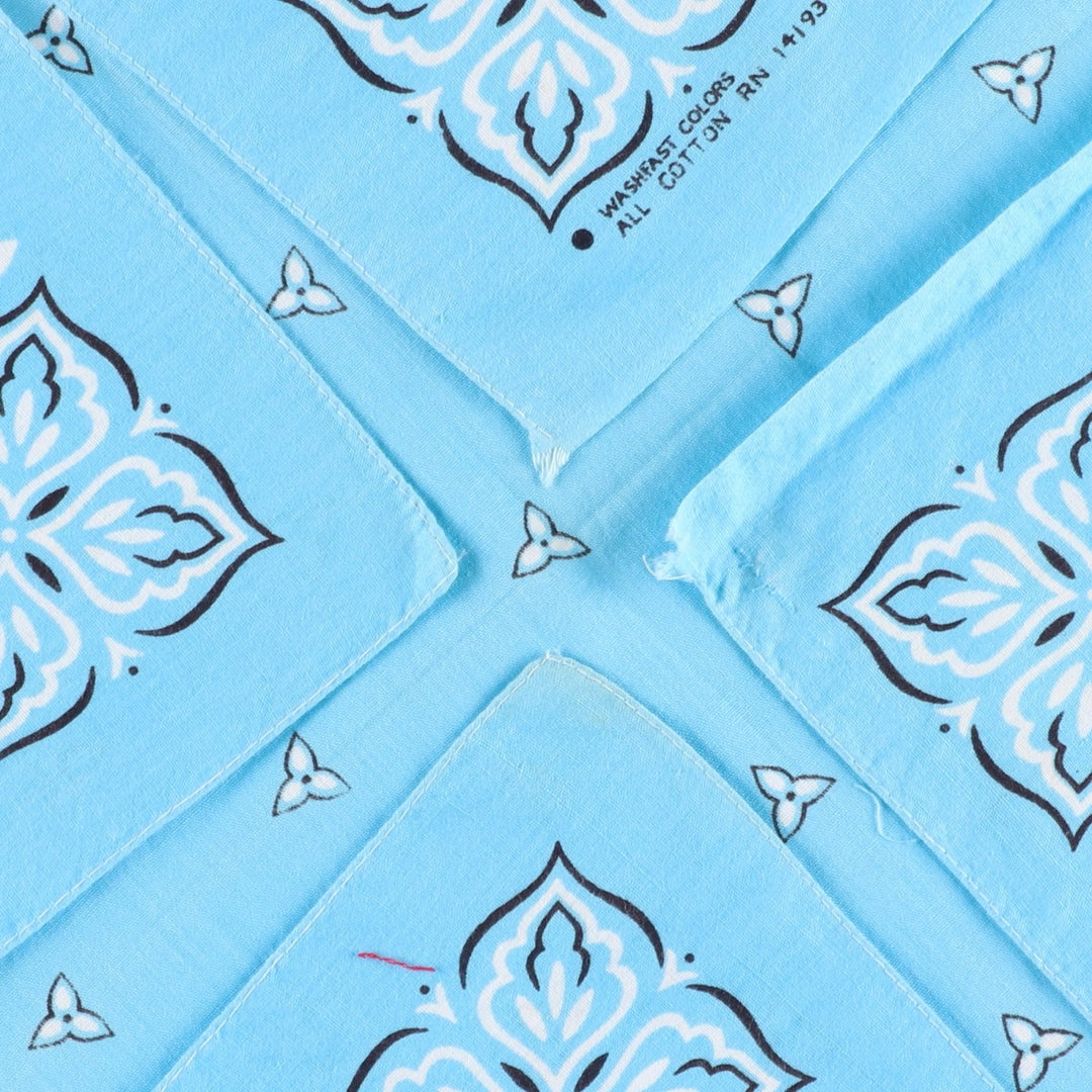 60s-70'S all-over clover pattern bandana, one selvedge, vintage. cotton Blue type light blue Vintage Second Hand