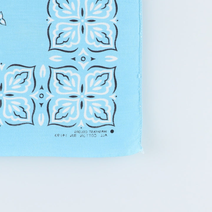 60s-70'S all-over clover pattern bandana, one selvedge, vintage. cotton Blue type light blue Vintage Second Hand