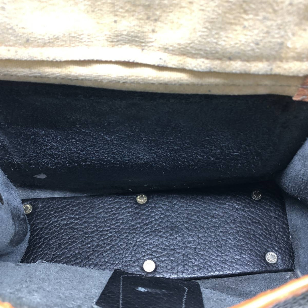 Dooney and Bourke Shoulder Bag, Made in USA, Vintage genuine leather black type Vintage Second Hand