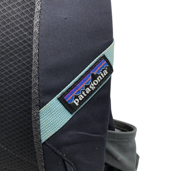 Patagonia Yarba Pack 24L Backpack (Model Number 48030FA14) polyester navy blue type Vintage Second Hand