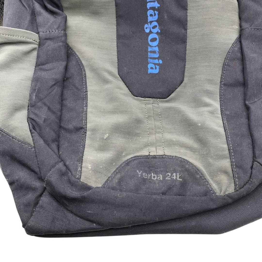 Patagonia Yarba Pack 24L Backpack (Model Number 48030FA14) polyester navy blue type Vintage Second Hand