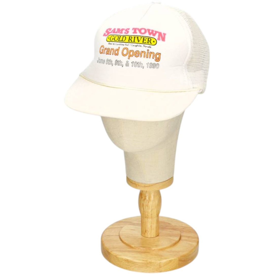 90'S SAM'S TOWN GOLD RIVER Advertising Trucker Cap Mesh Cap One Size Fits All Vintage unclear pale white type Vintage Second Hand