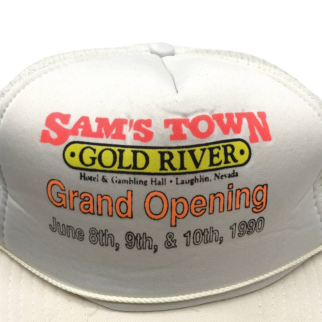 90'S SAM'S TOWN GOLD RIVER Advertising Trucker Cap Mesh Cap One Size Fits All Vintage unclear pale white type Vintage Second Hand