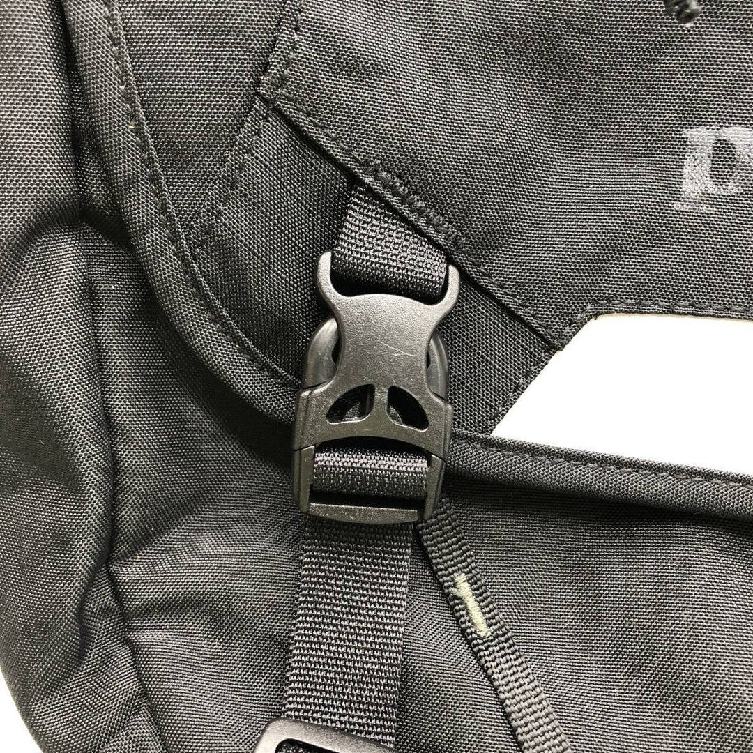 Patagonia Mini Messenger (48320FA16) Messenger Bag polyester black type Vintage Second Hand