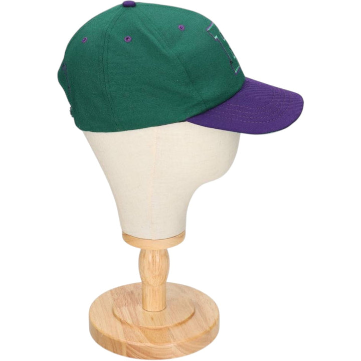 LOGOS UNLIMITED Paramount Pictures Baseball Cap, 6-Panel Cap, Made in USA, One Size Fits All unclear green type Vintage Second Hand