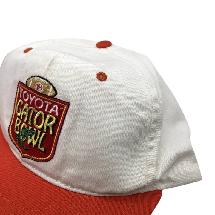 1990'S Toyota Advertising Two-Tone Baseball Cap, Made in USA, One Size Fits All, Vintage unclear white type Vintage Second Hand