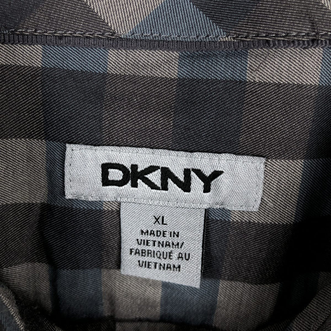 Donna Karan New York (DKNY) Short-Sleeve Button-Down Check Shirt, Men's Size XL (approx.) cotton gray type Vintage Second Hand