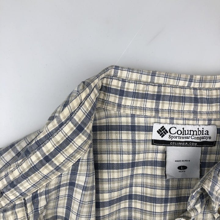 00'S Columbia Short Sleeve Button Down Check Shirt Men's Size L cotton Beige type Vintage Second Hand