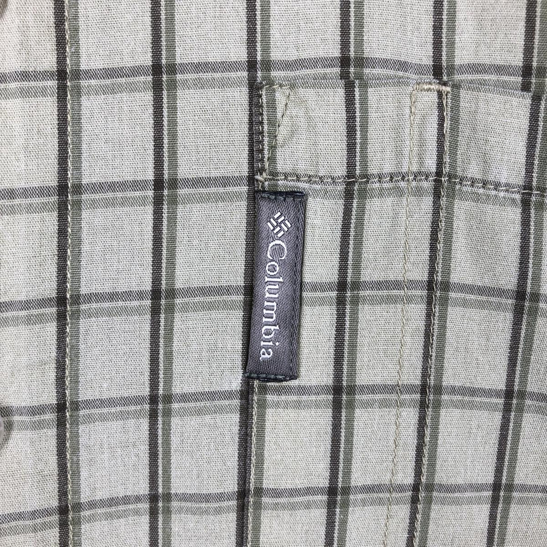 2000'S Columbia Wide Collar Short-Sleeve Cotton Check Shirt, Boxy Shirt, Men's Size M (approx.) cotton Khaki type sage green Vintage Second Hand