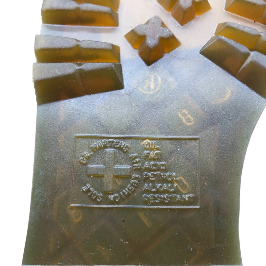 Dr. Martens Camouflage Pattern Full Brogue Wingtip Shoes, Size 8 Men's 27.0cm genuine leather brown type Vintage Second Hand