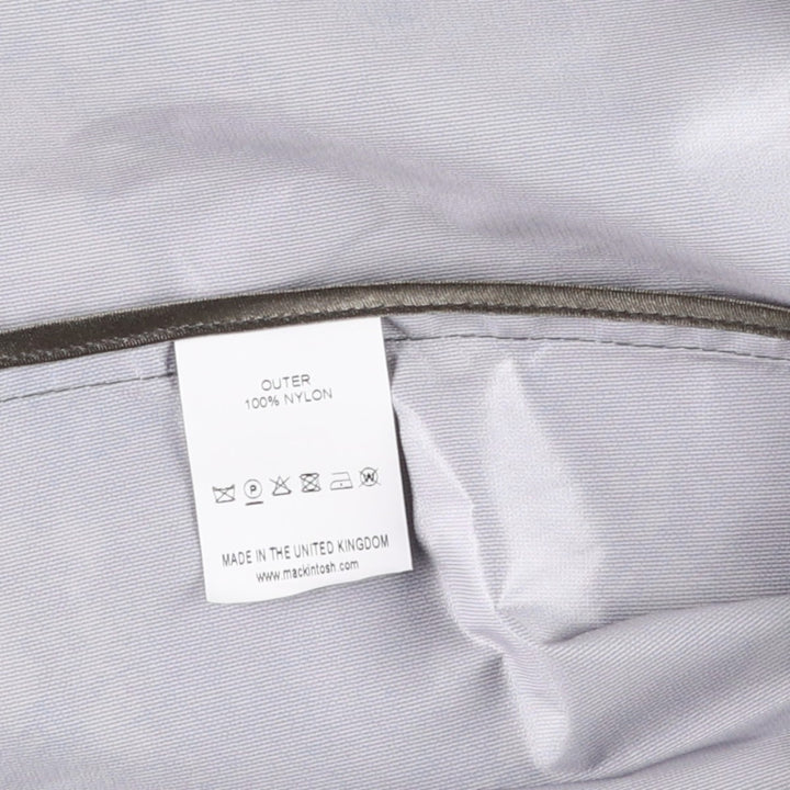 Mackintosh camouflage pattern nylon trench coat/balmacaan coat/half coat, made in England, men's size S equivalent. Nylon Khaki type Vintage Second Hand