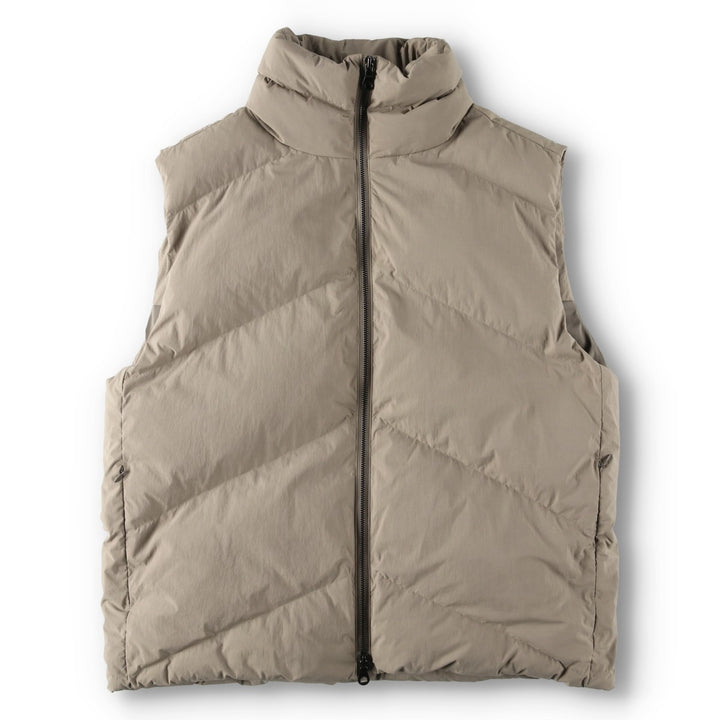 Brand new, unused Studio Nicholson padded vest, men's size S (approx.). Nylon Beige type Vintage Second Hand