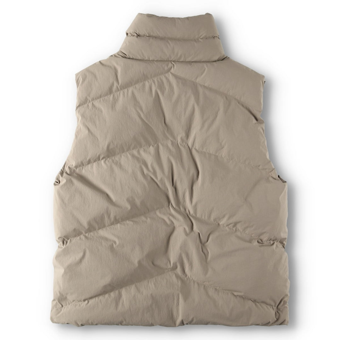Brand new, unused Studio Nicholson padded vest, men's size S (approx.). Nylon Beige type Vintage Second Hand